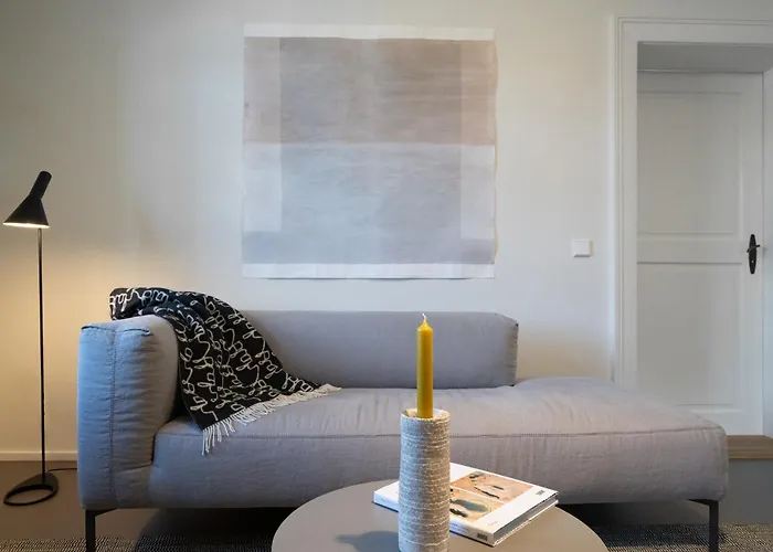 Quartier - Ueber Nacht In Besonderer Architektur