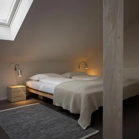 Quartier - Ueber Nacht In Besonderer Architektur Hotel
