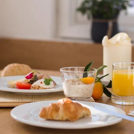 Quartier - Ueber Nacht In Besonderer Architektur 4*