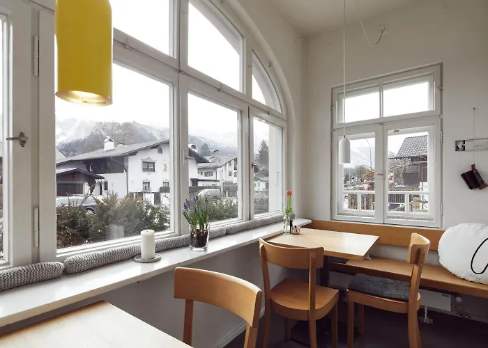 Quartier - Ueber Nacht In Besonderer Architektur